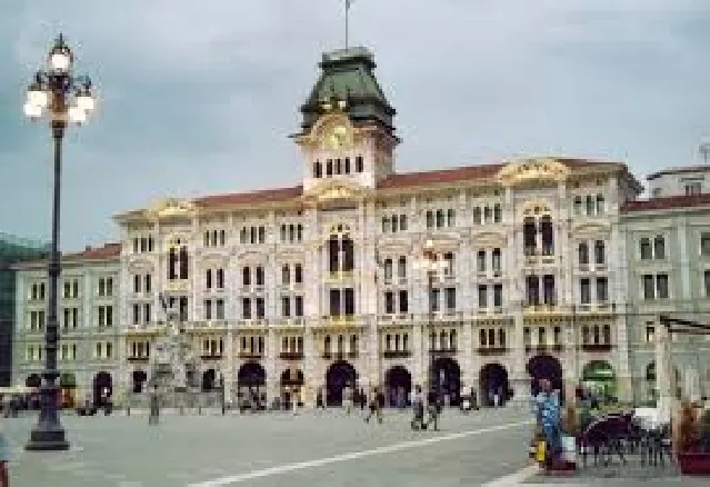 Три лица города Триеста (Италия)